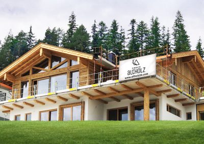 Chaletbau mit Tirolia Altholz GmbH - Holzhaus von Experten geplant und gebaut!
